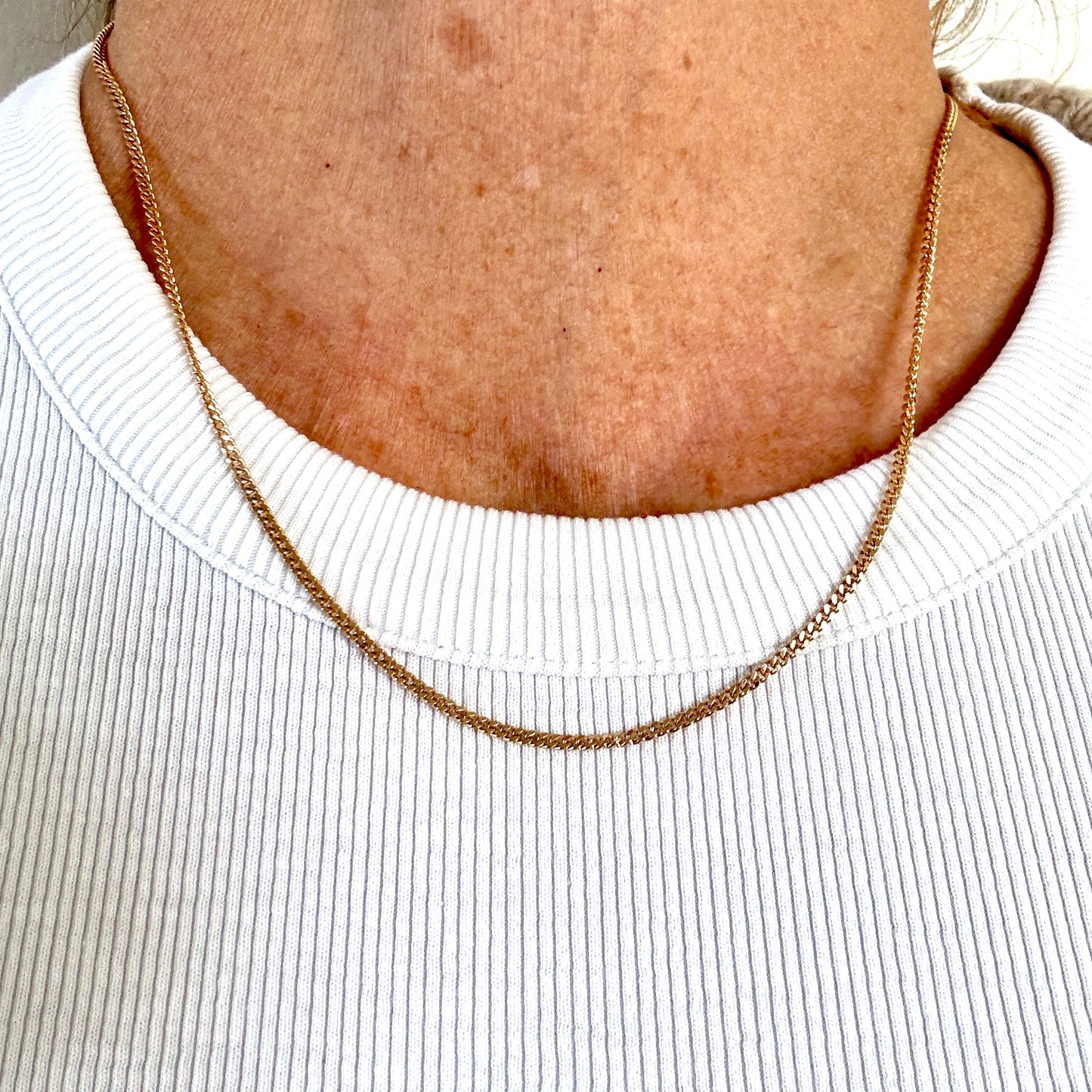 Vintage 9ct fine faceted curb link necklace - great top layer to your stack