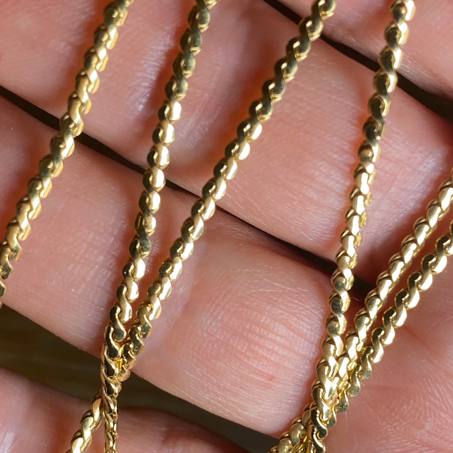 SOLD - Vintage 9ct Serpentine slinky necklace - super buttery!