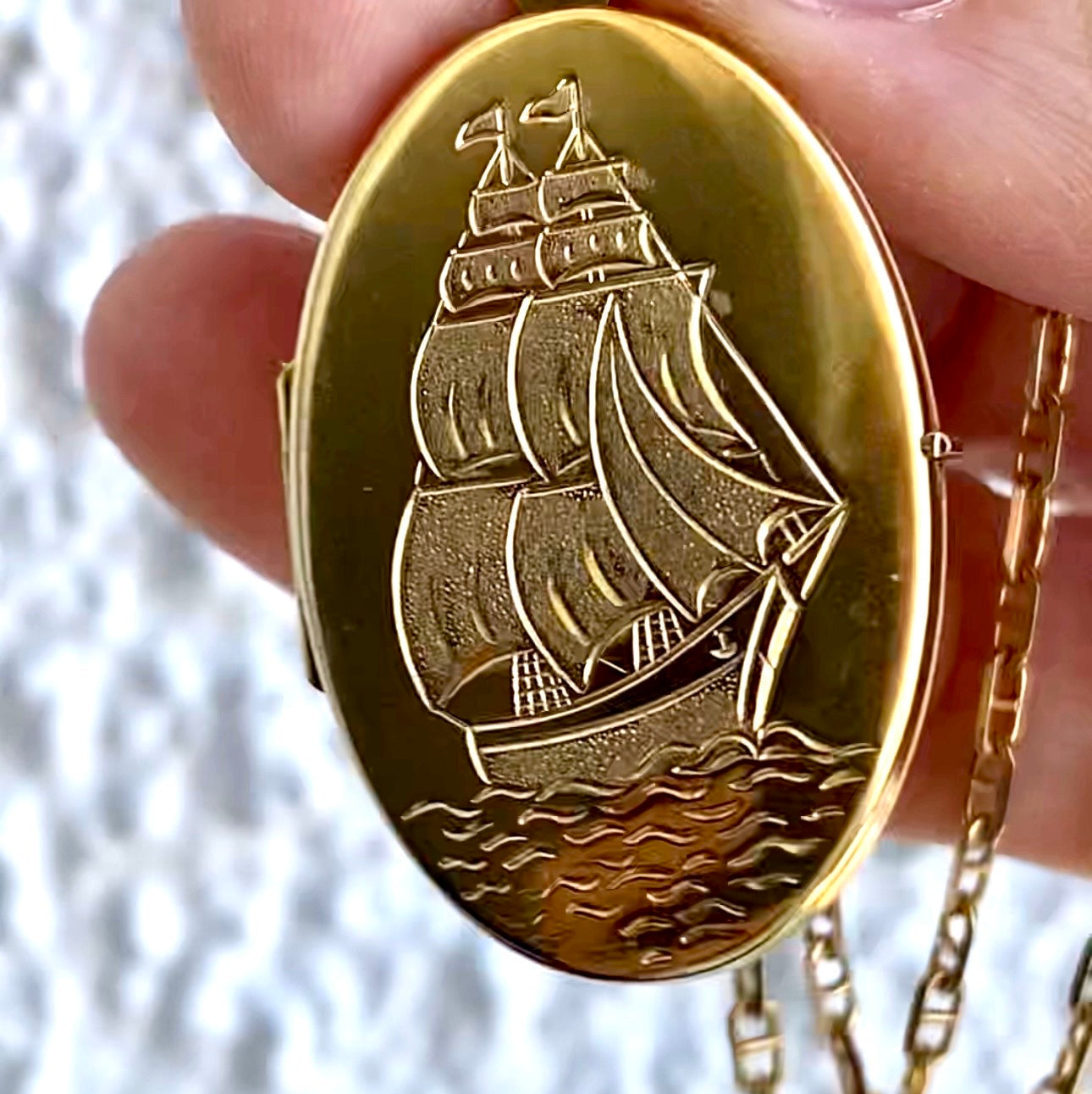 Large UK Vintage 9ct nautical locket - beautiful addition to your neck stack!