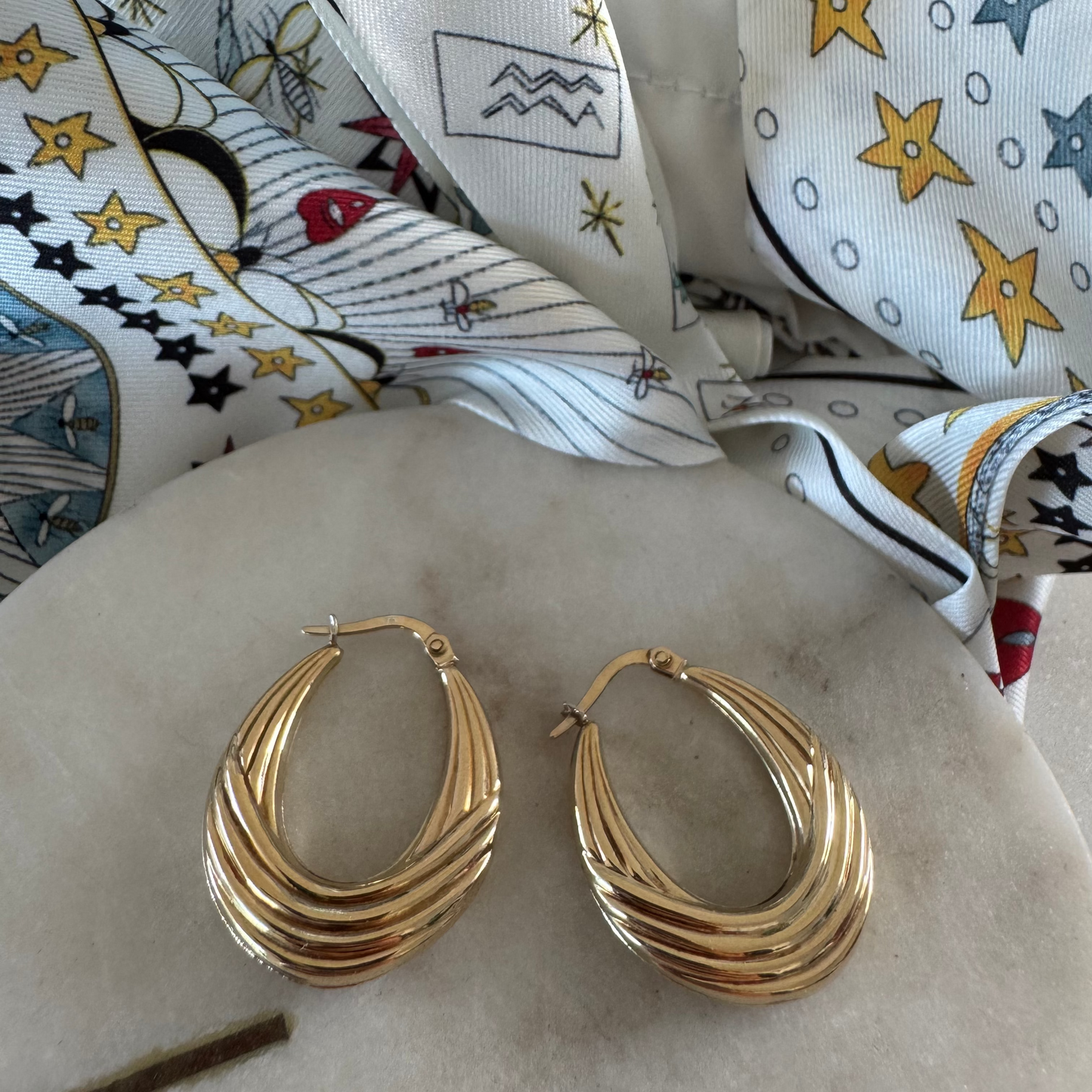 Stunning Vintage 9ct cross ribbed Unoaerre hoop earrings!
