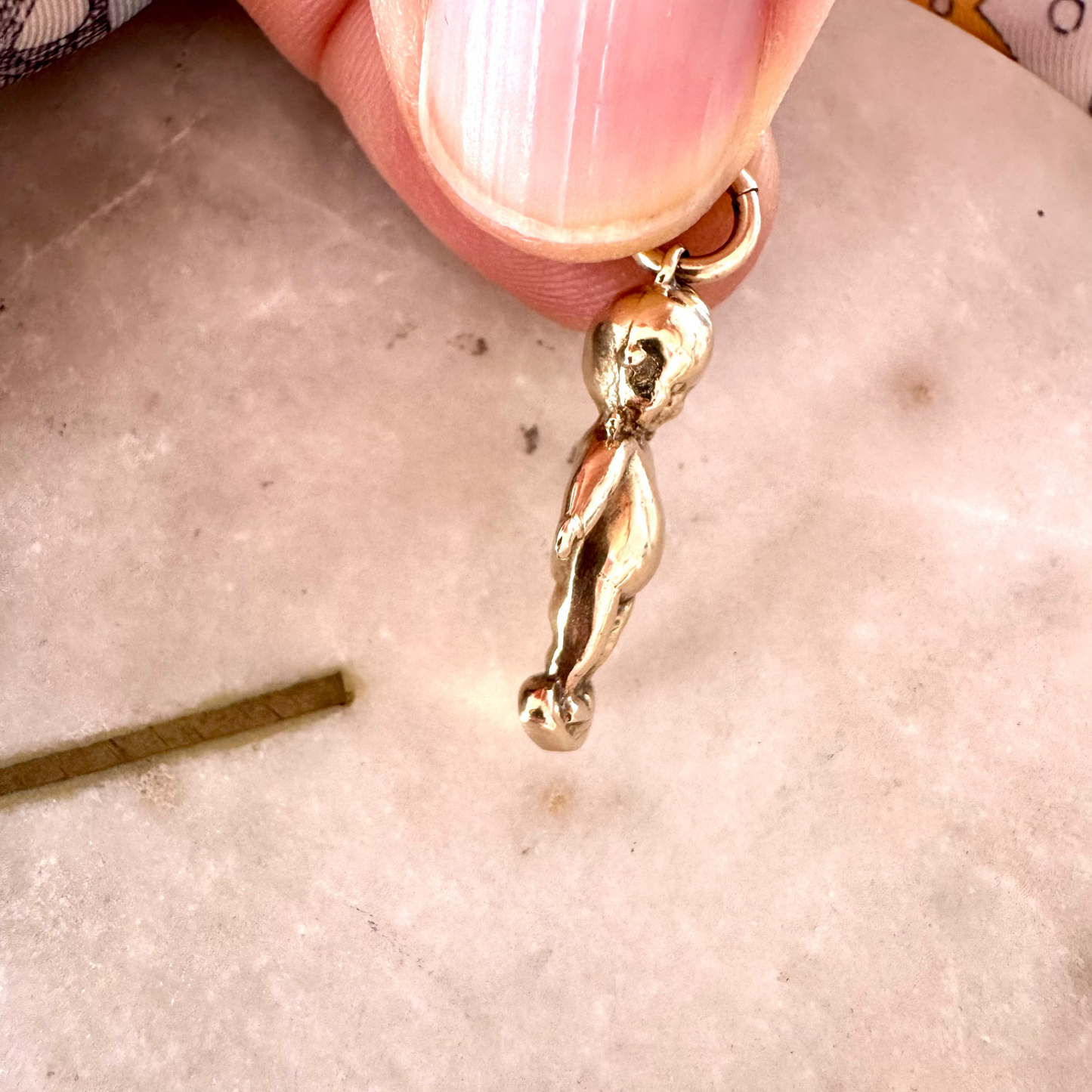 Rare and collectable!! 9ct solid gold KEWPIE doll pendant