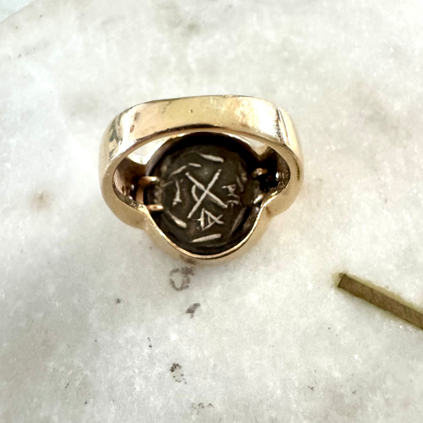 INCREDIBLE Vintage 14ct gold Roman style coin ring with diamonds