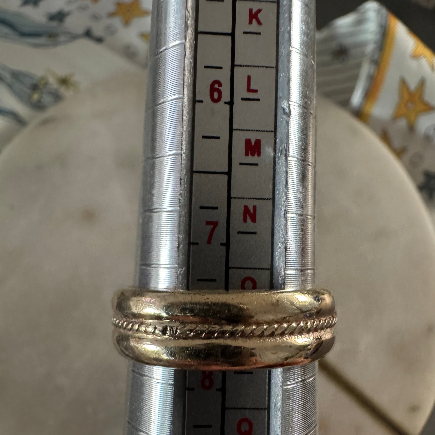 Vintage chunky 9ct gold Ancient coin style ring