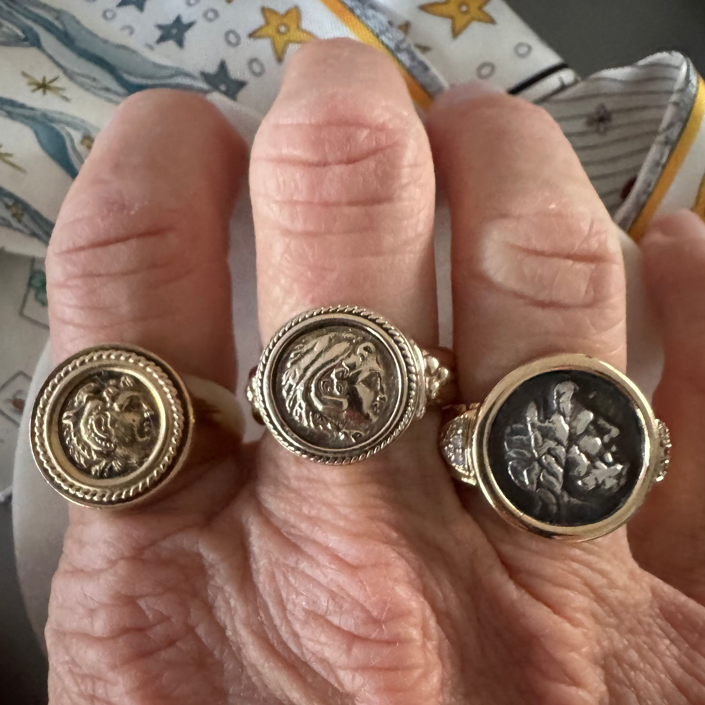 INCREDIBLE Vintage 14ct gold Roman style coin ring with diamonds