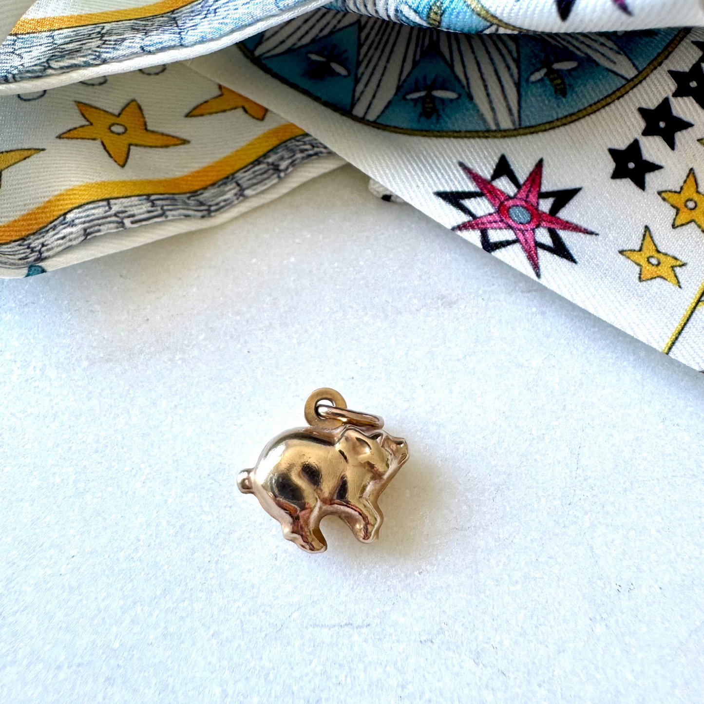 Gorgeous chubby 9ct gold Unoaerre Lucky Pig charm!