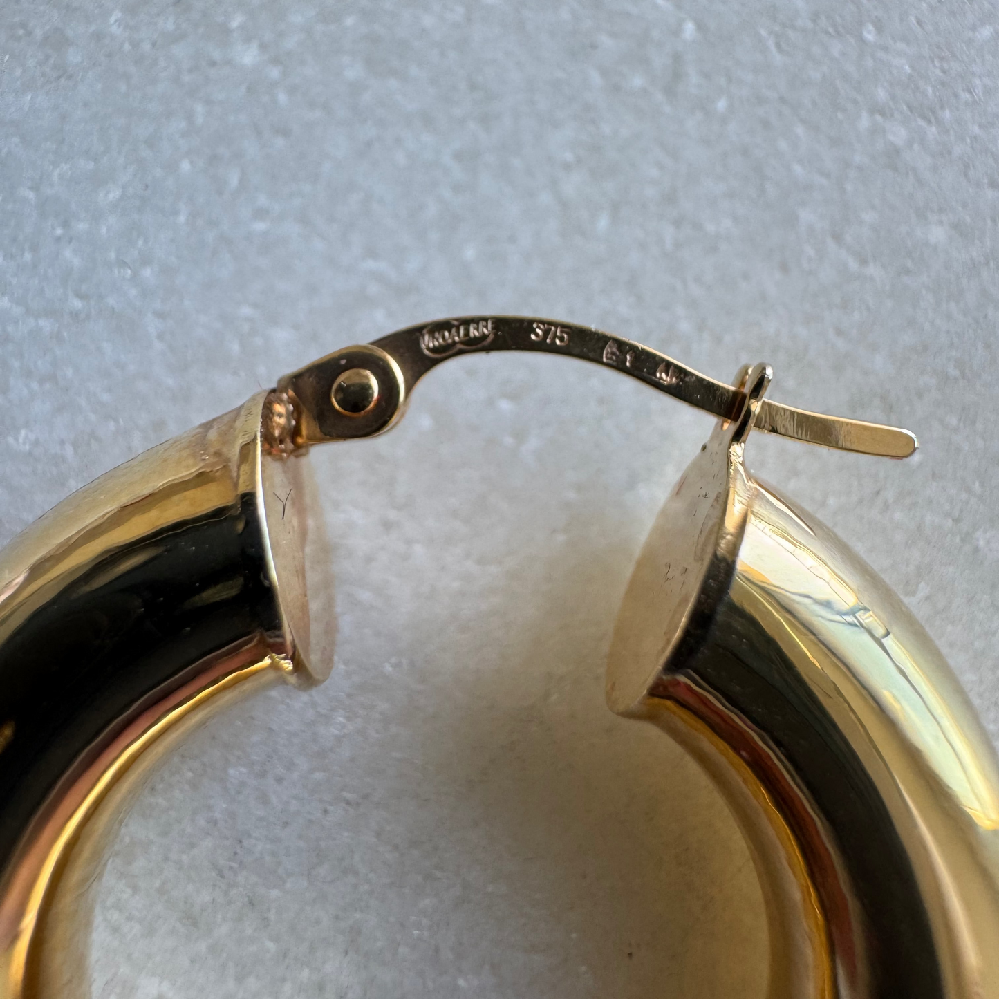 INCREDIBLE vintage super chubby Italian Unoaerre 9ct hoops - THE BEST