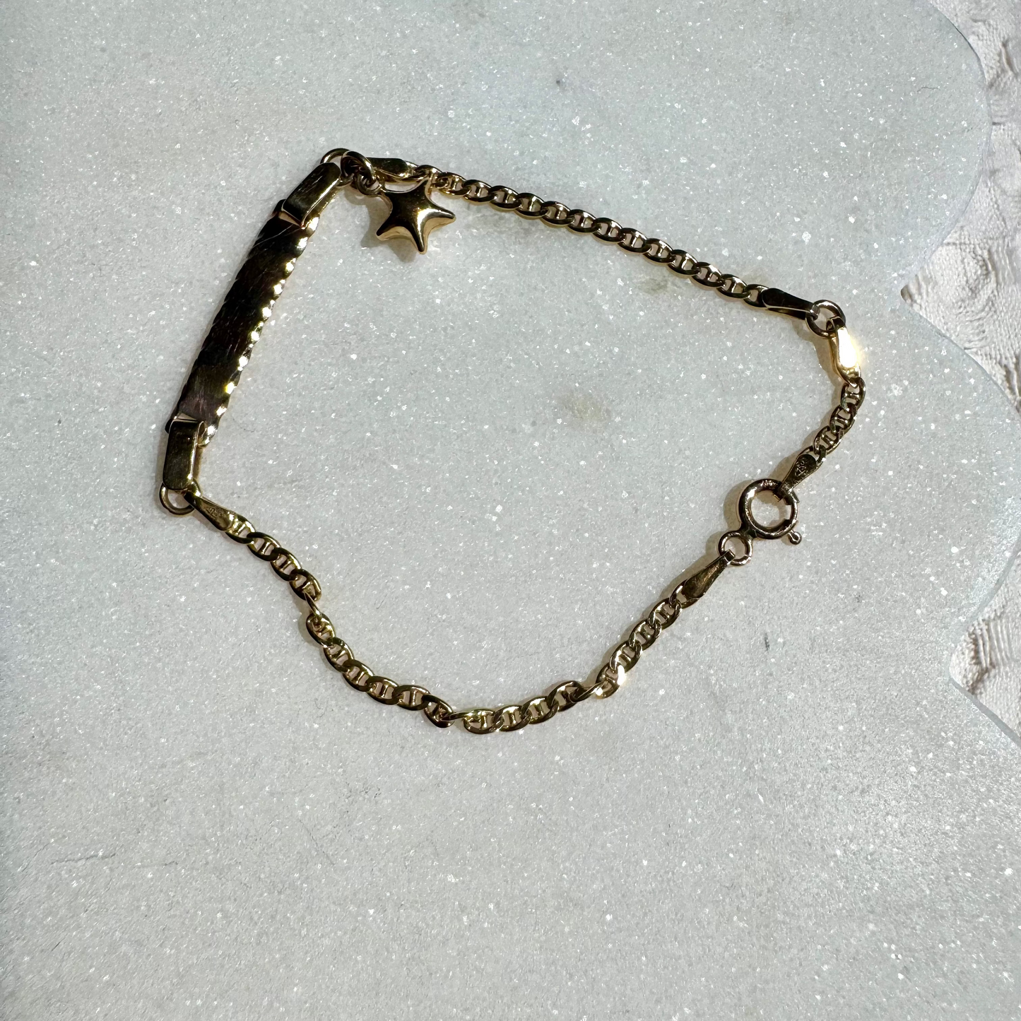 Vintage 18ct gold baby puffy star name plate bracelet!