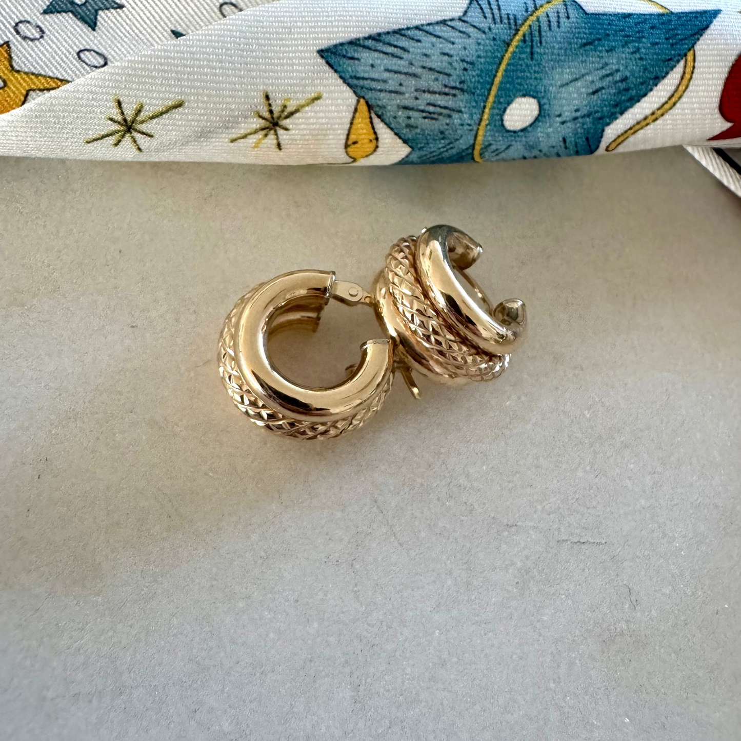 Vintage Italian Unoaerre triple SMALL (but thick) hoops.
