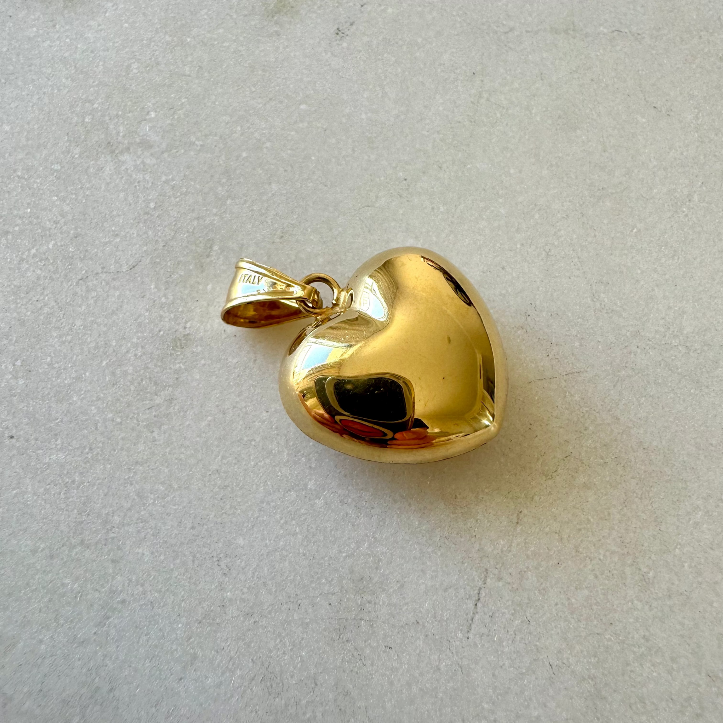 9ct gold Italian vintage PUFFY double sided heart INSANELY GOOD