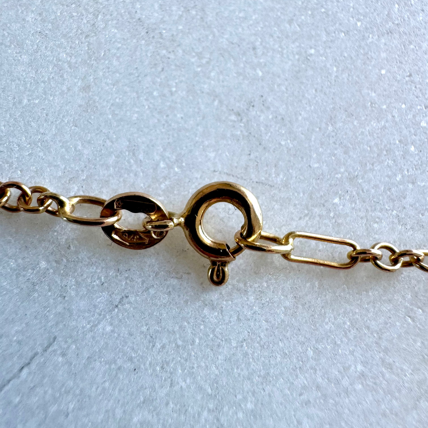Vintage 9ct gold Italian Unoaerre necklace NEW