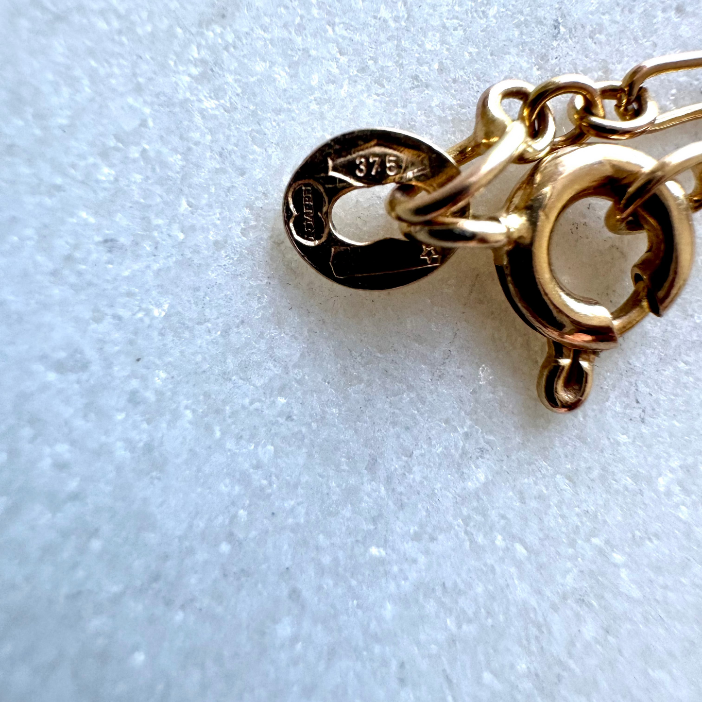 Vintage 9ct gold Italian Unoaerre necklace NEW