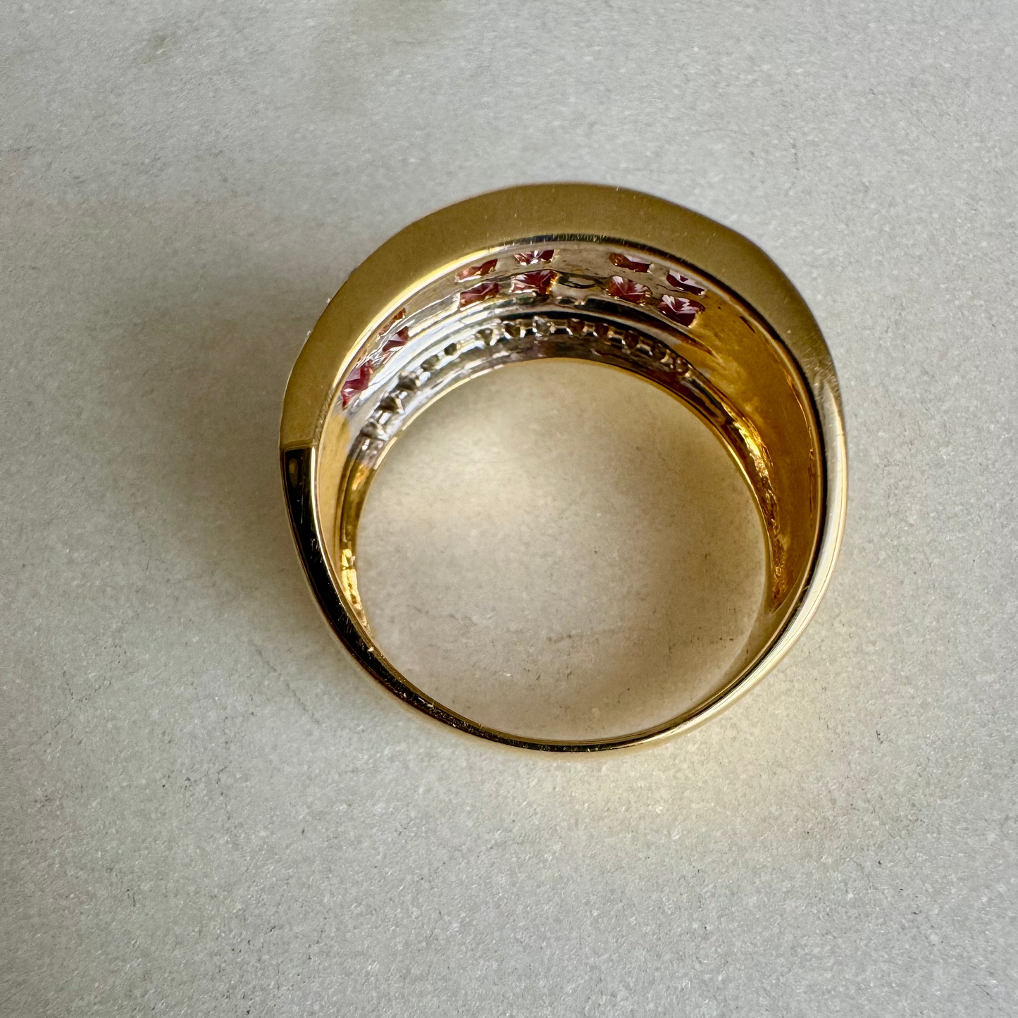 18ct yellow gold 38 stone sapphire and diamond ring Size P (with valuation of $5000)