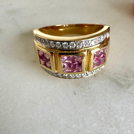 18ct yellow gold 38 stone sapphire and diamond ring Size P (with valuation of $5000)