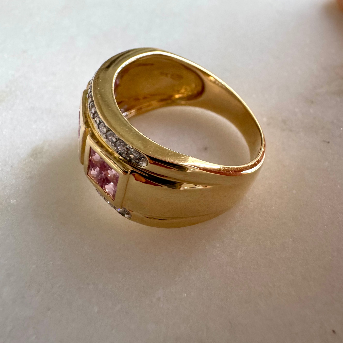 18ct yellow gold 38 stone sapphire and diamond ring Size P (with valuation of $5000)