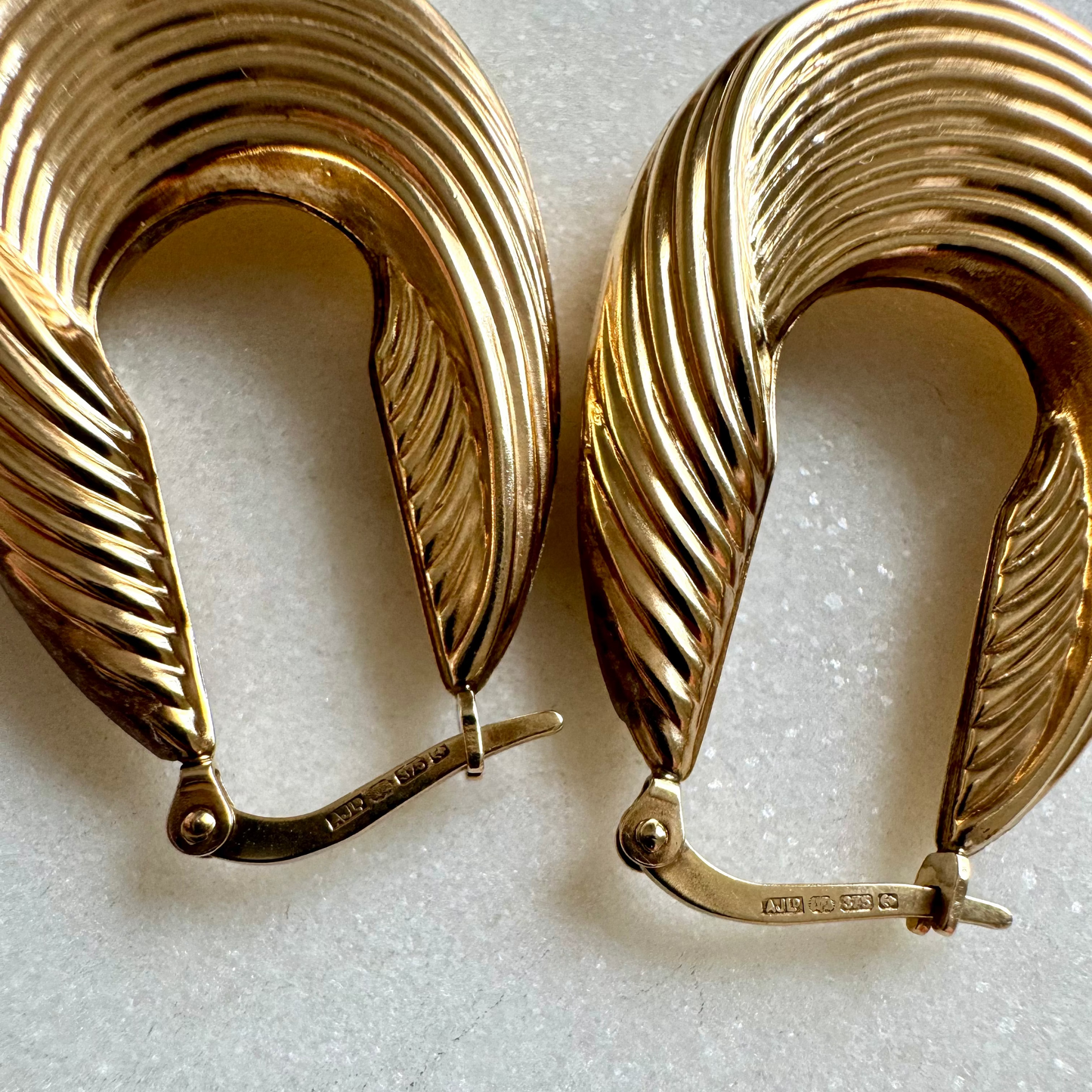 Vintage London ribbed tessellating hoops - all the hallmarks