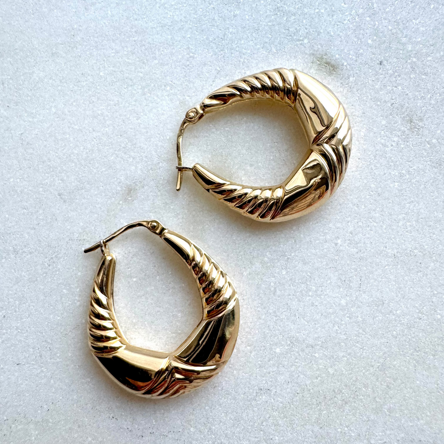 Vintage Unoaerre sculptural puffy earrings