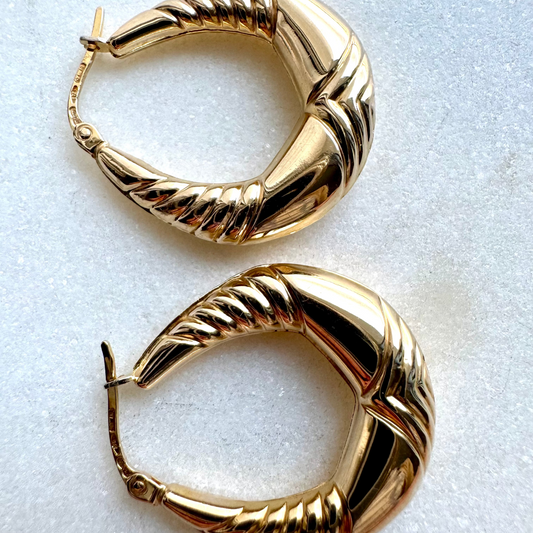 Vintage Unoaerre sculptural puffy earrings