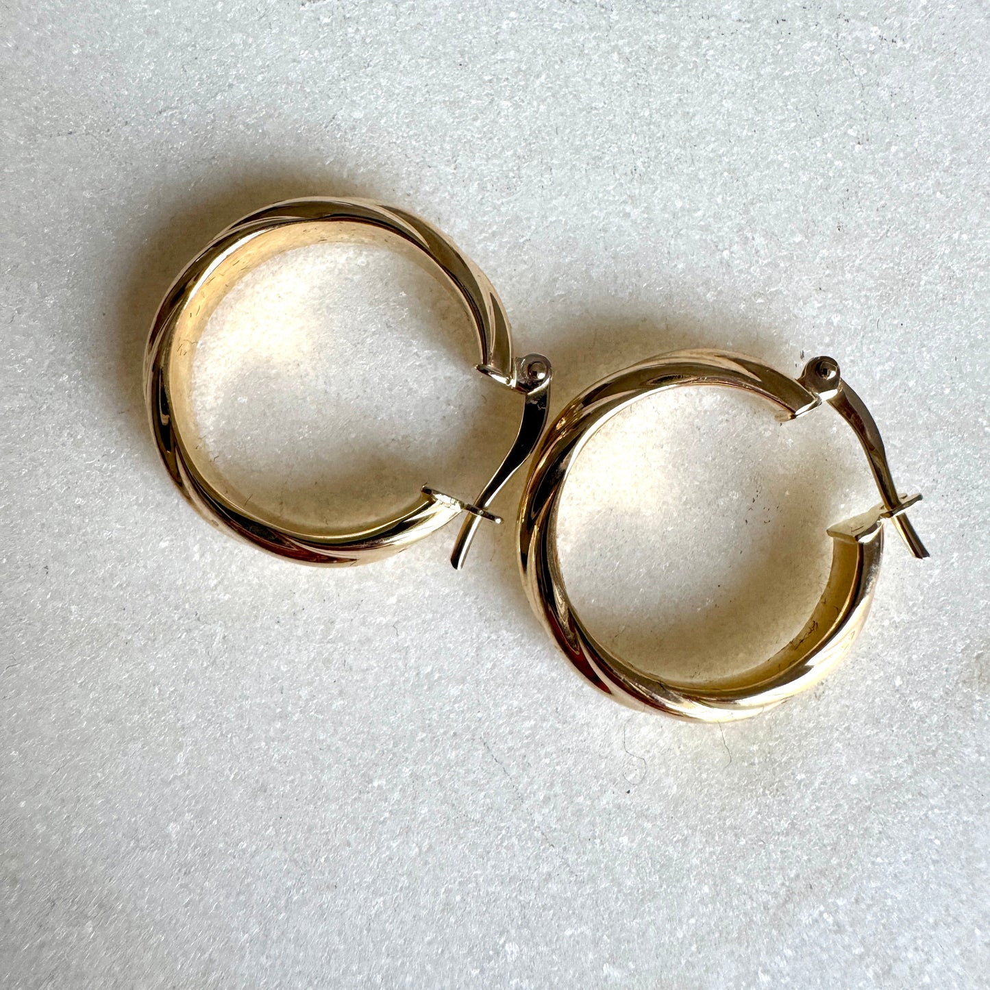 Vintage 9ct Italian twisted hoops
