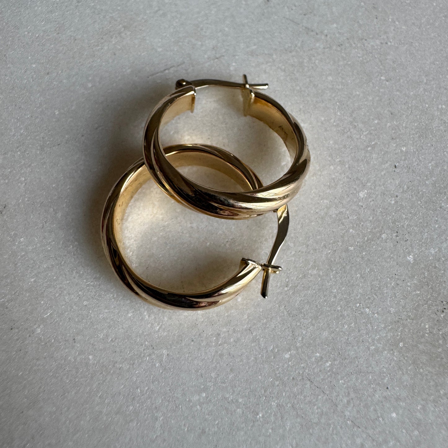 Vintage 9ct Italian twisted hoops