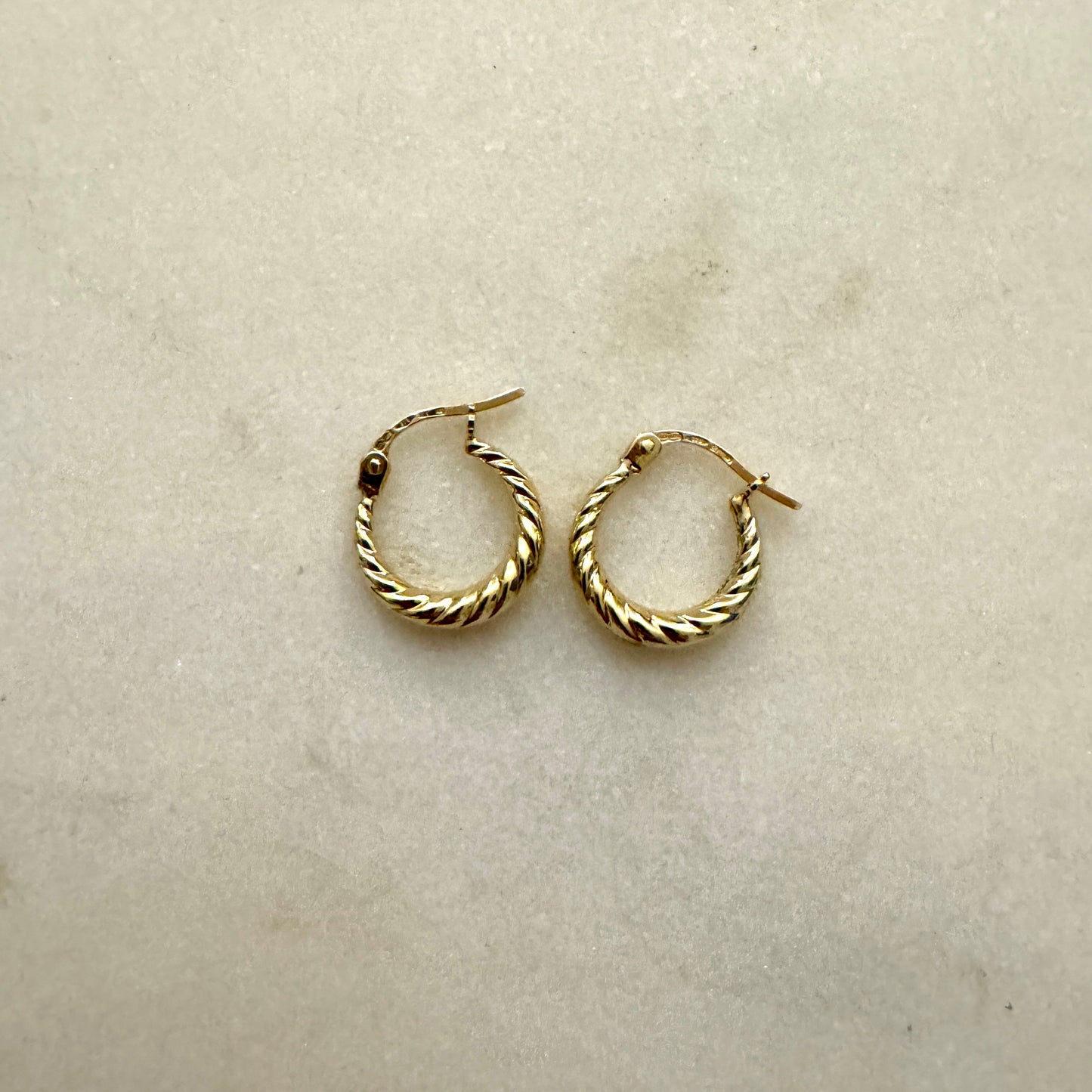 9ct Vintage MINI Unoaerre twist BABY croissant hoops