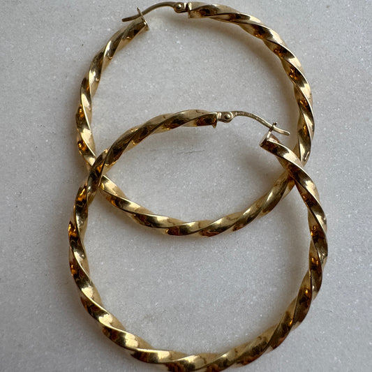 Vintage Unoaerre SUPER TWIST hoops - BIG!!