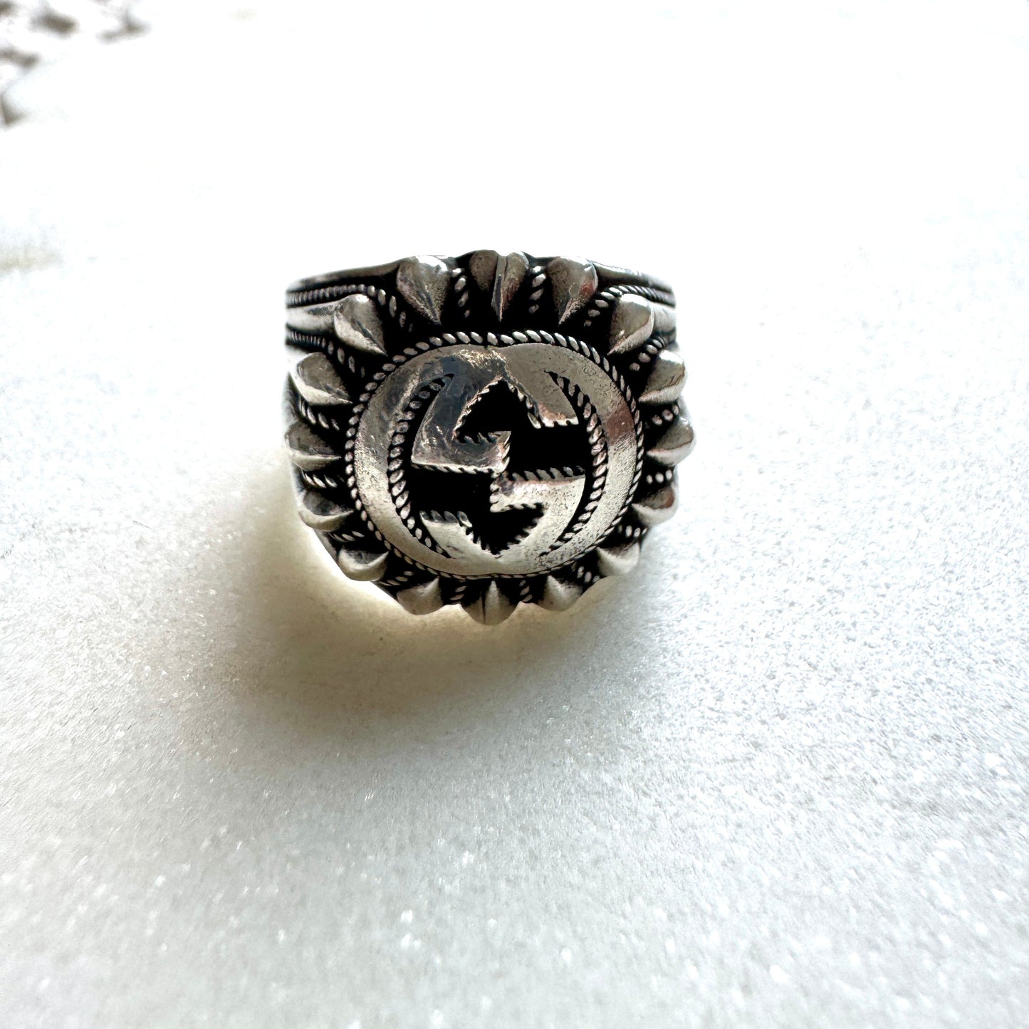 Vintage HEAVY Gucci GG high profile super ring Size P