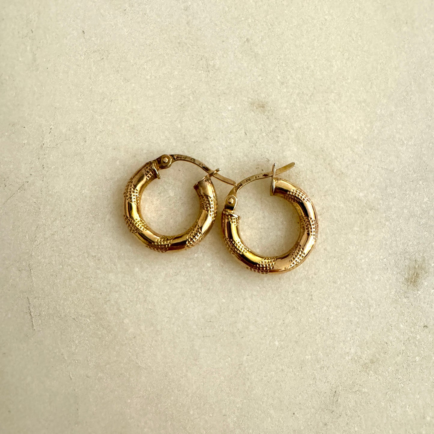 Vintage 9ct Unoaerre mini hoop earrings