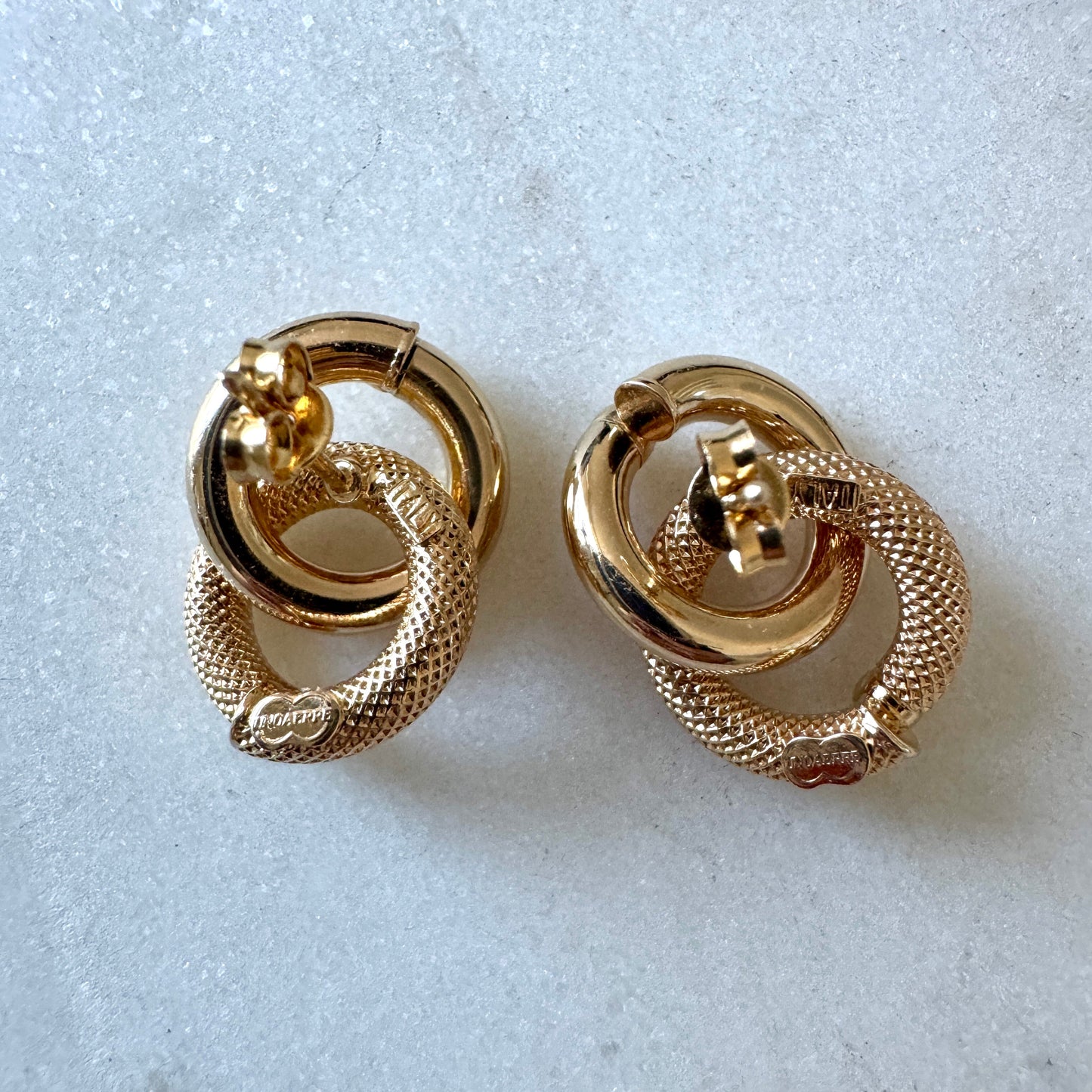 SHOW STOPPERS! 9ct gold Unoaerre double twist studs