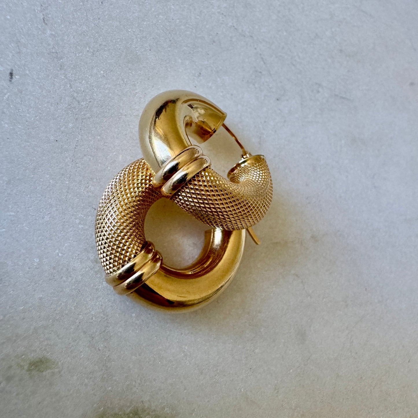 OMG! Pristine vintage Italian Unoaerre CHUBBY hoops from UK
