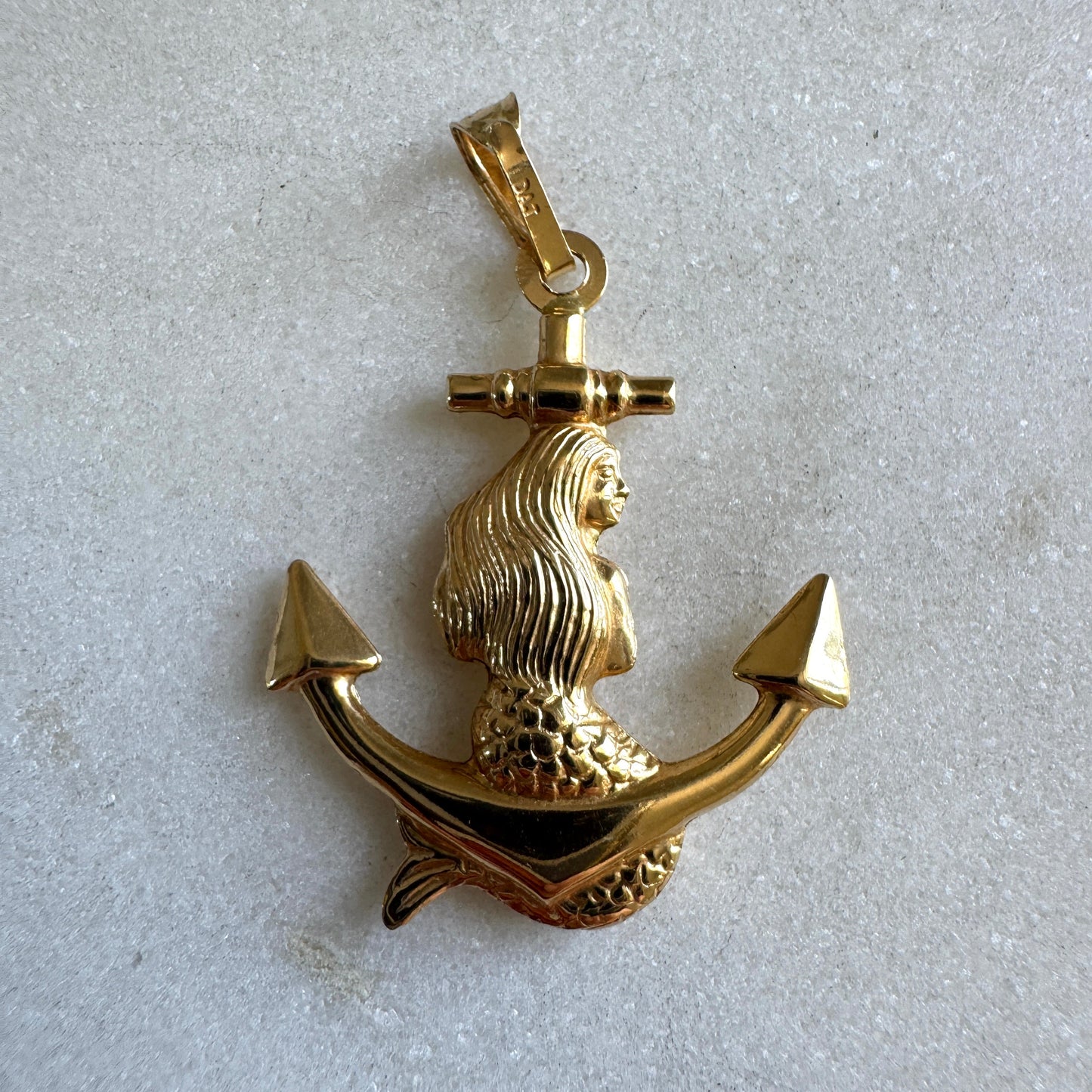 Breathtaking 18ct Mermaid pendant - double sided and incredible detail
