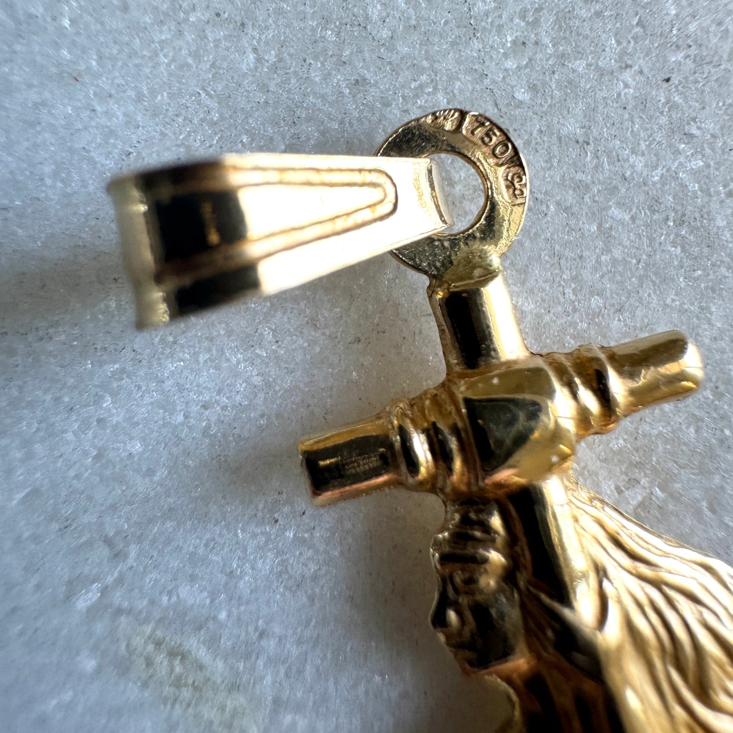 Breathtaking 18ct Mermaid pendant - double sided and incredible detail
