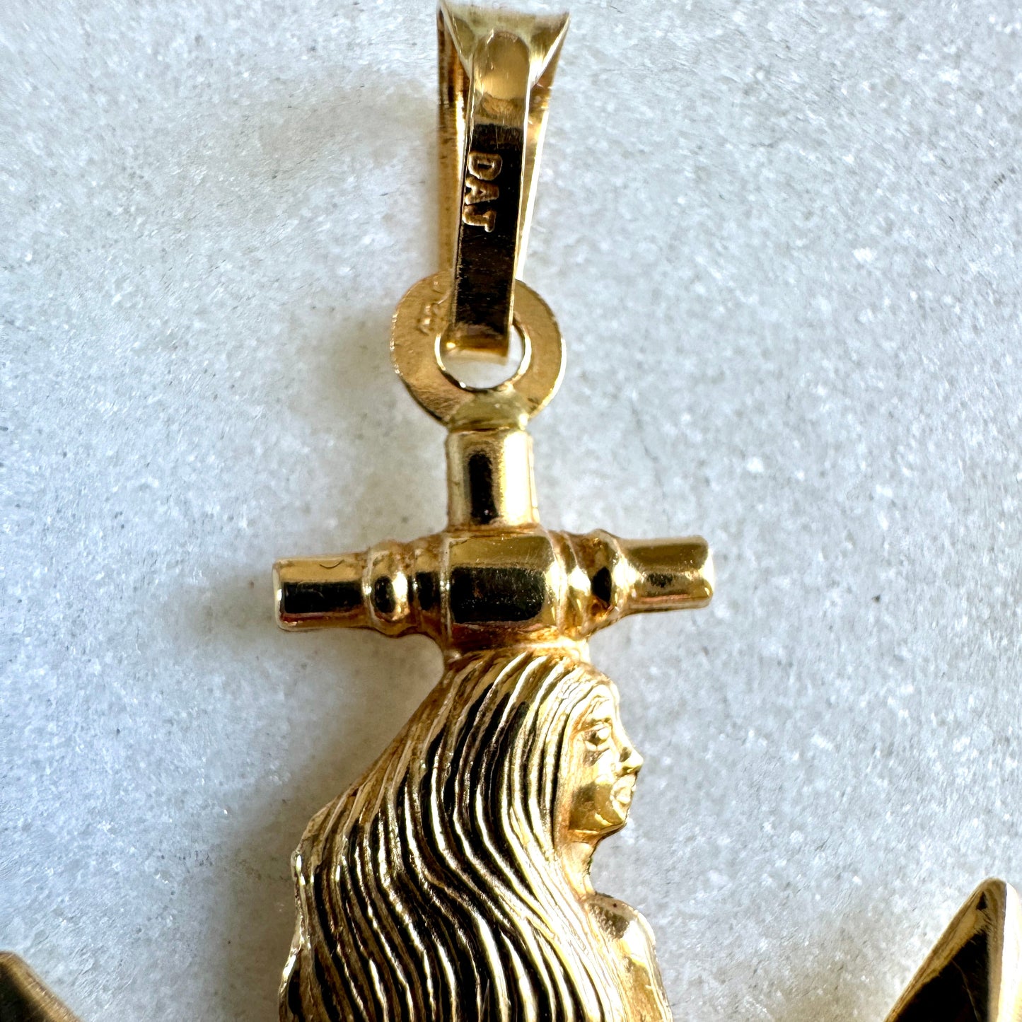 Breathtaking 18ct Mermaid pendant - double sided and incredible detail
