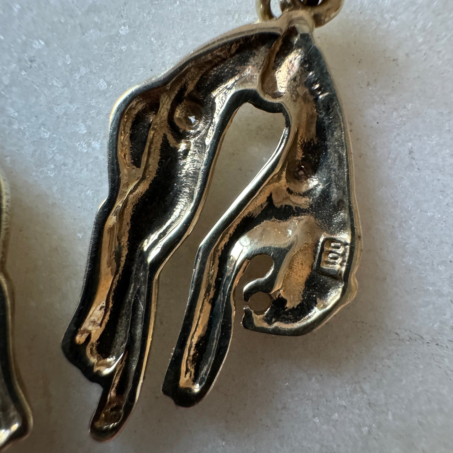Vintage 9ct hanging panther stud earrings - collectable