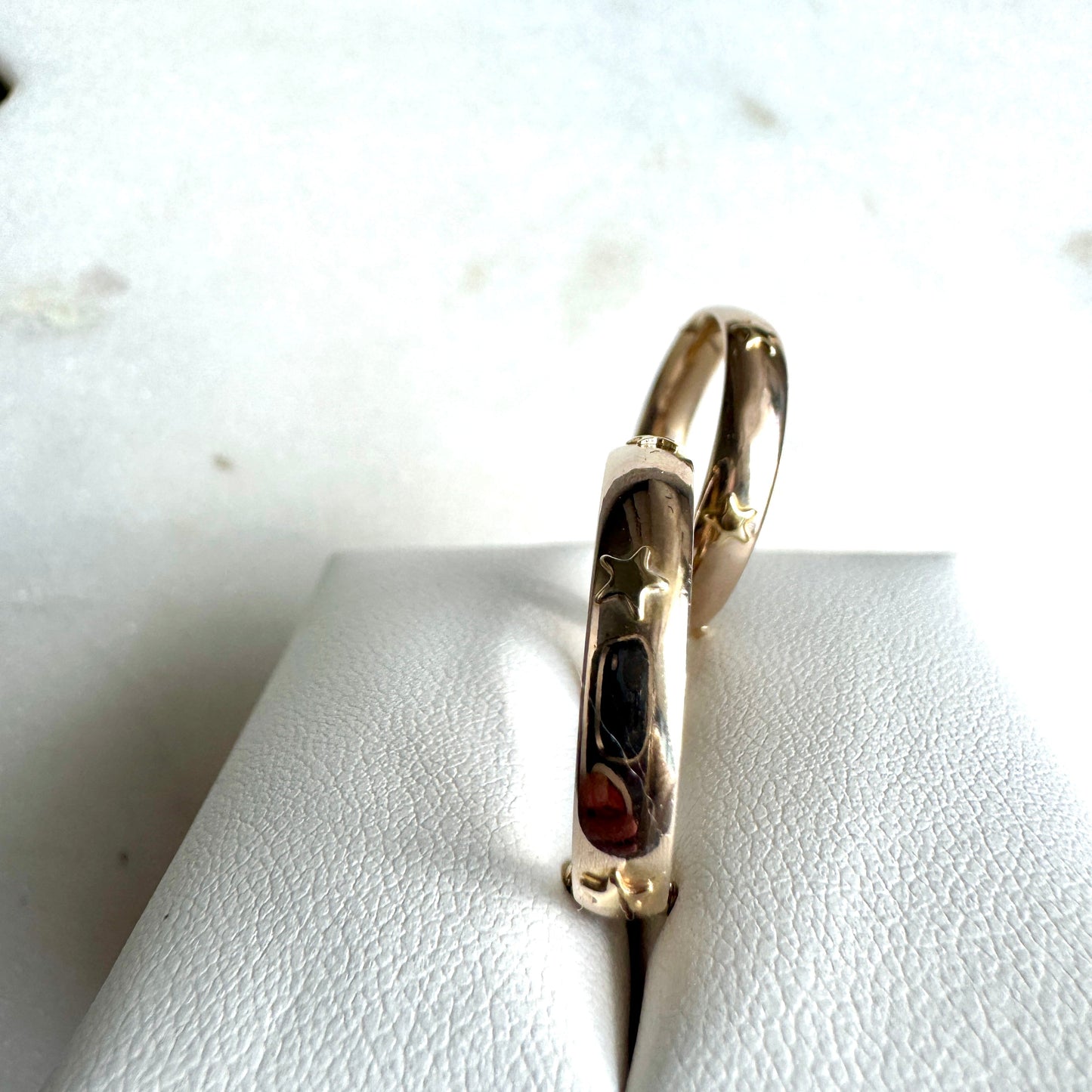 Vintage 9ct gold Italian raised STAR hoops! Incredible!