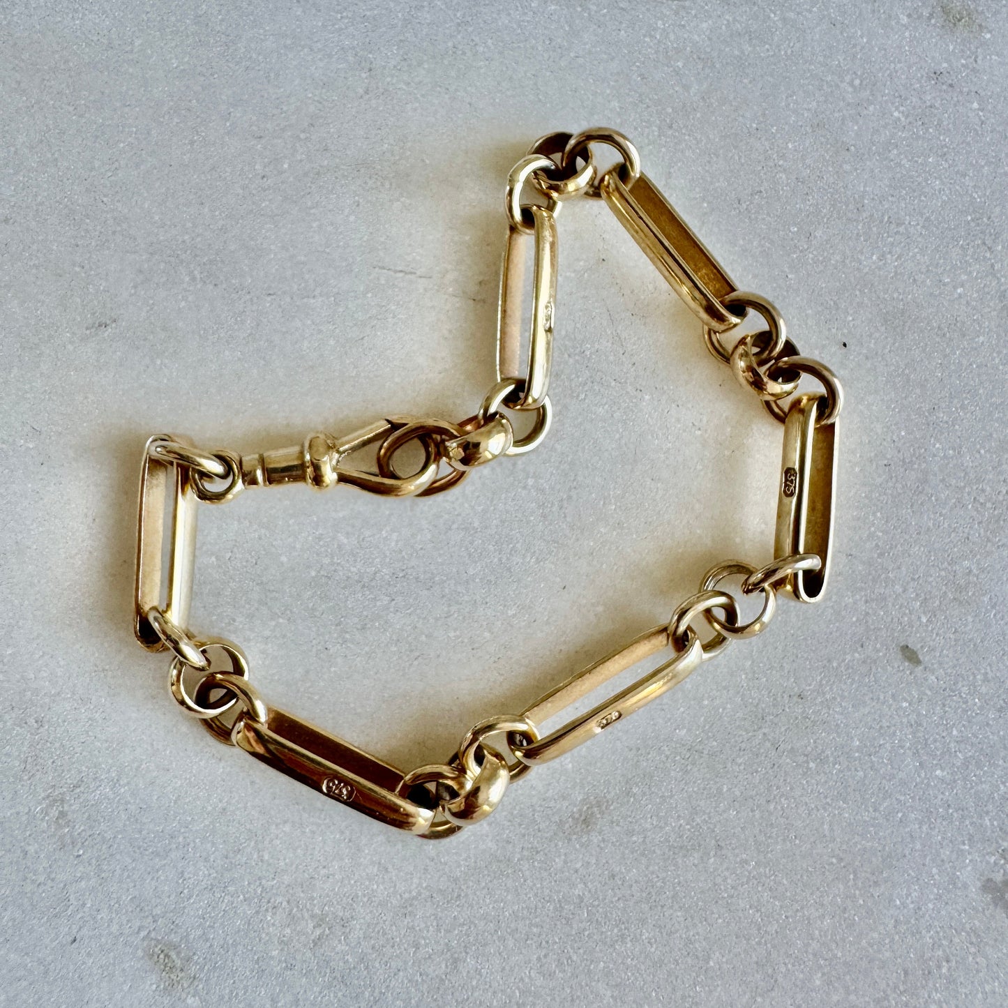 Vintage 9ct thick paperclip bracelet with dog clip!! Bracelet OR extender!