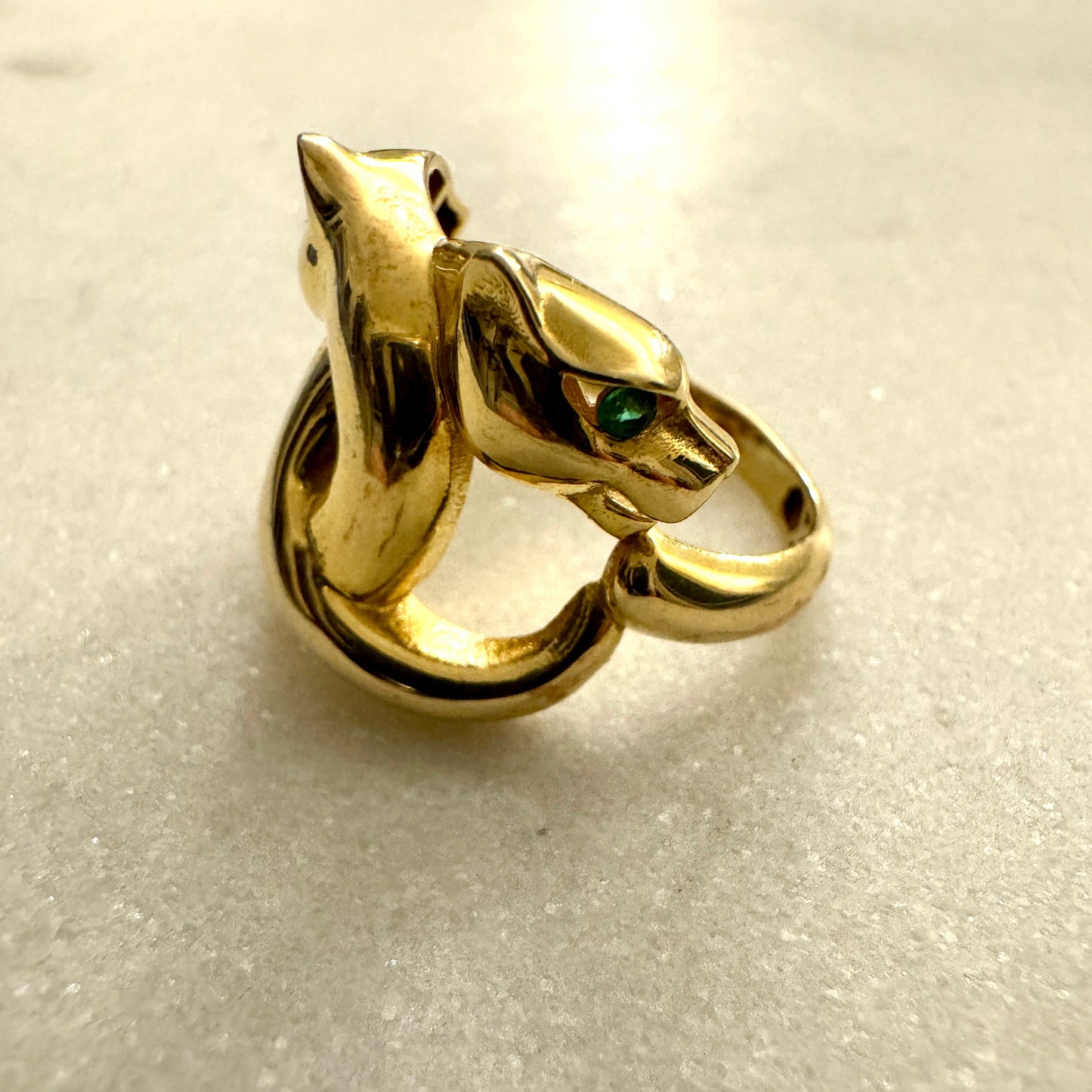 18ct wrap around double panther ring with green eyes - very collectable!