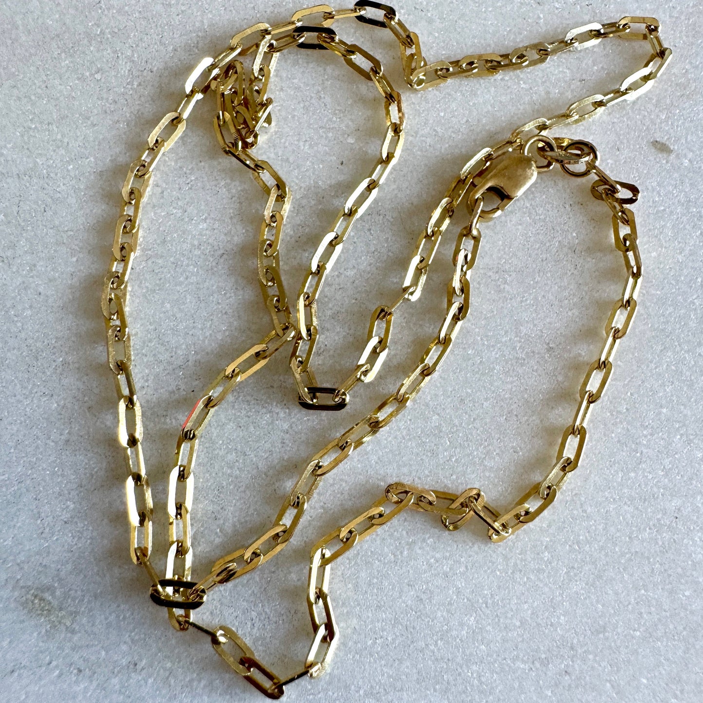 9ct Italian gold LIGHT and FINE mini paperclip necklace