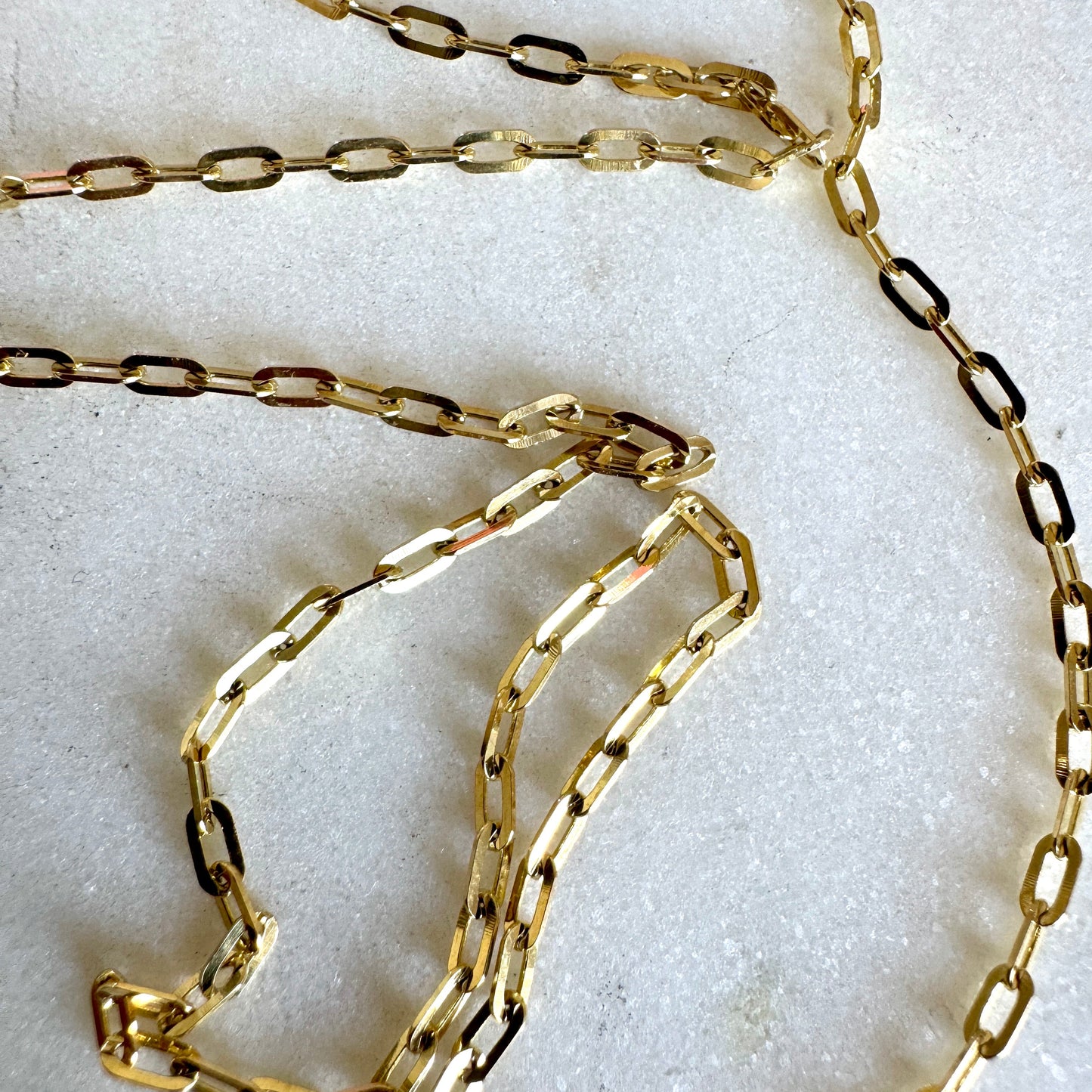 9ct Italian gold LIGHT and FINE mini paperclip necklace