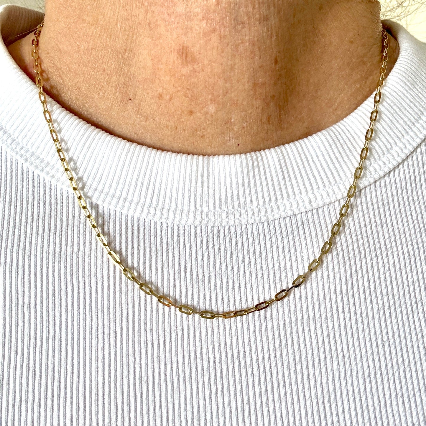 9ct Italian gold LIGHT and FINE mini paperclip necklace
