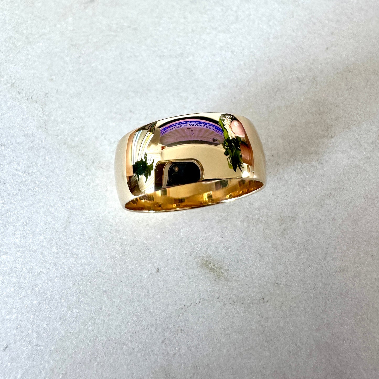 Stunning 9ct wide gold band - 1972 - full set of UK hallmarks Size P 3/4
