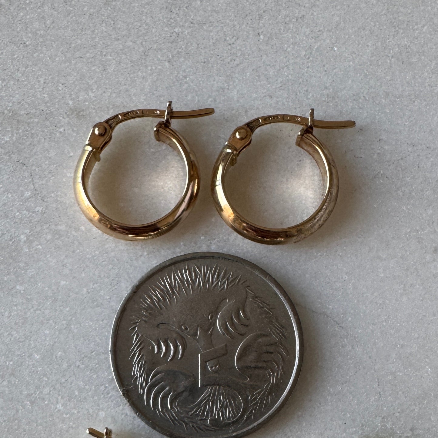 Vingage Unoaerre MINI MINI (yes they're small) hoops - divine!