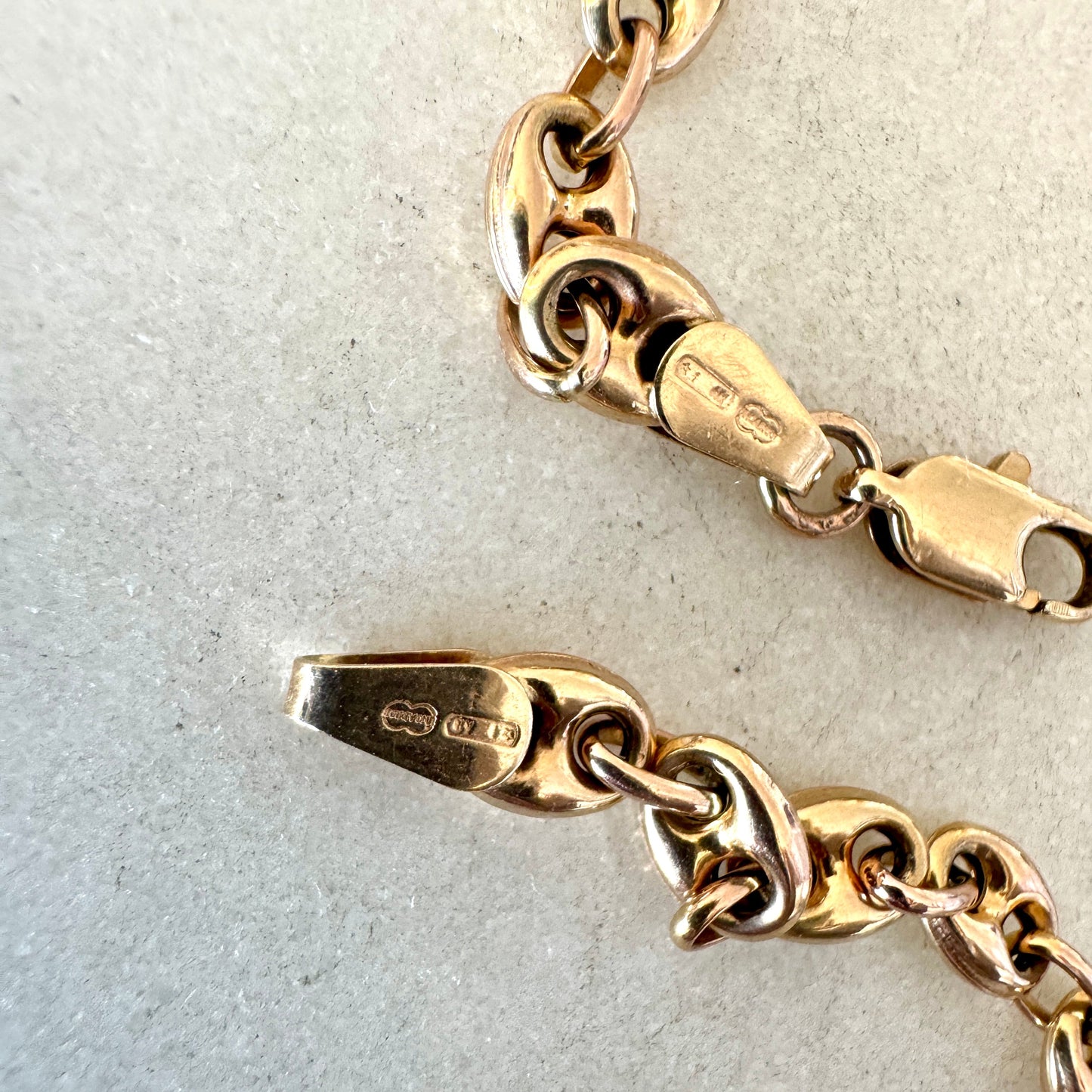 Vintage 9ct Unoaerre 'old gold' puffy mariner bracelet