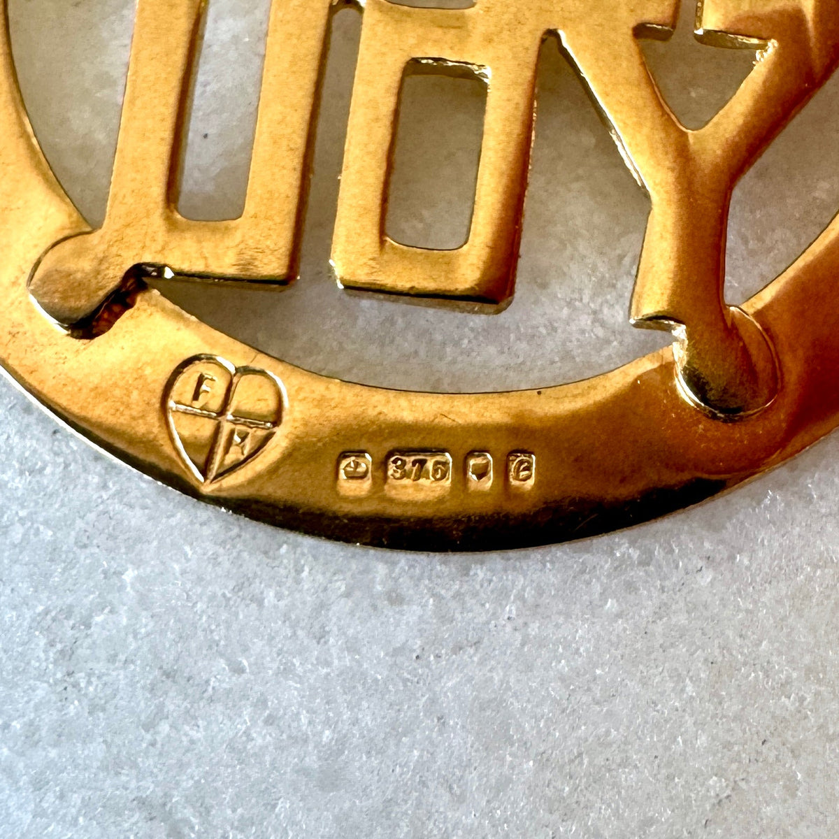 Vintage 9ct FRED MANSHAW I Love You pendant on curb chain - British hallmarks (COLLECTABLE)