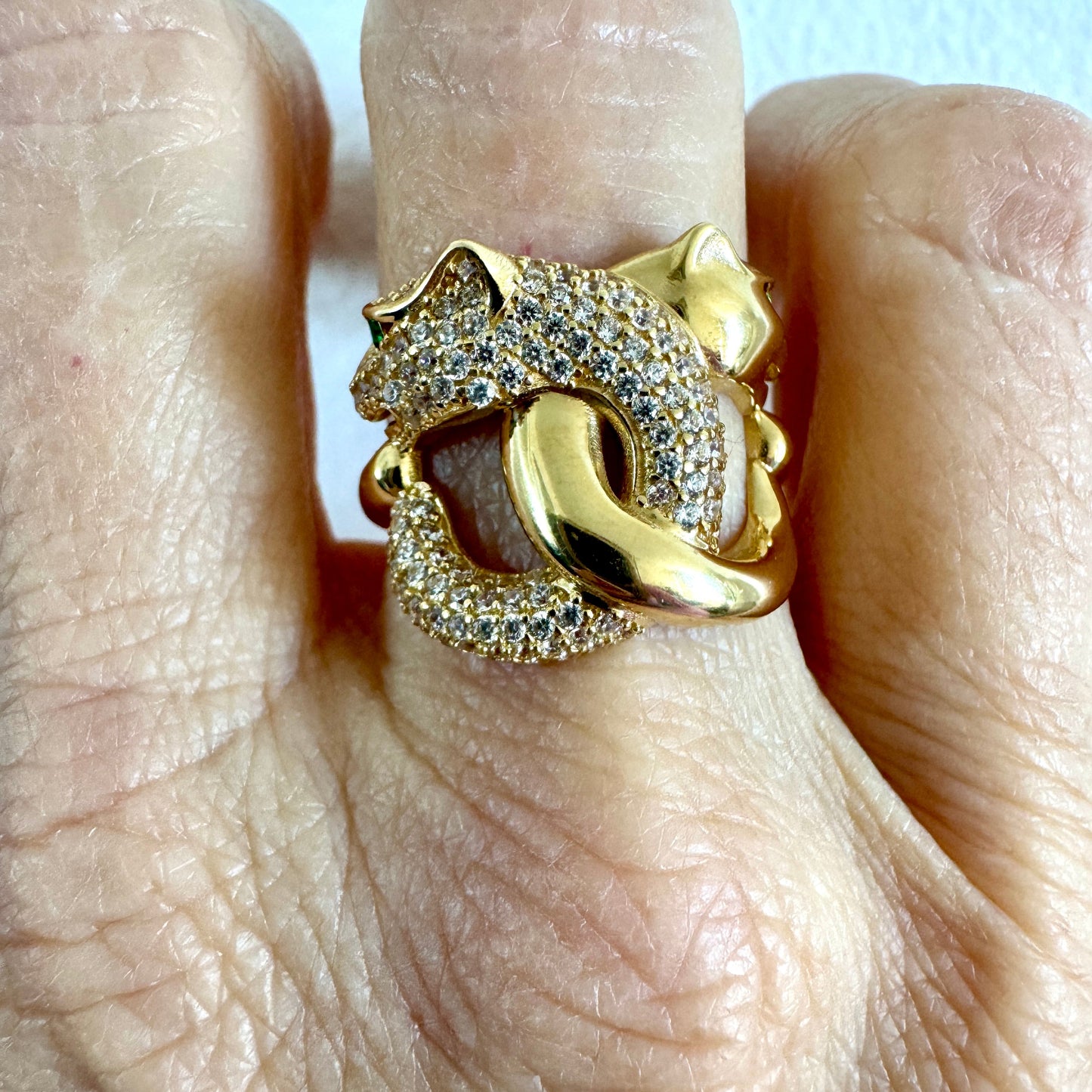 18ct gold wrapping panthers ring with CZ pave set stones Size O 1/2