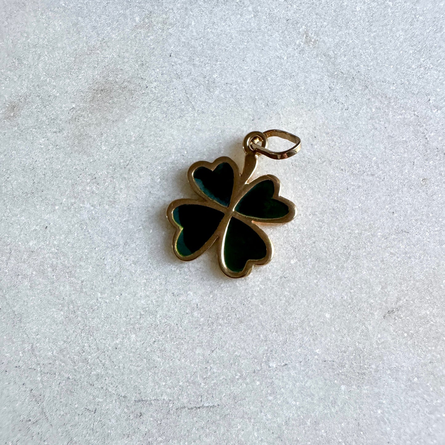 Italian 9ct four leaf clover pendant - LUCKY charm