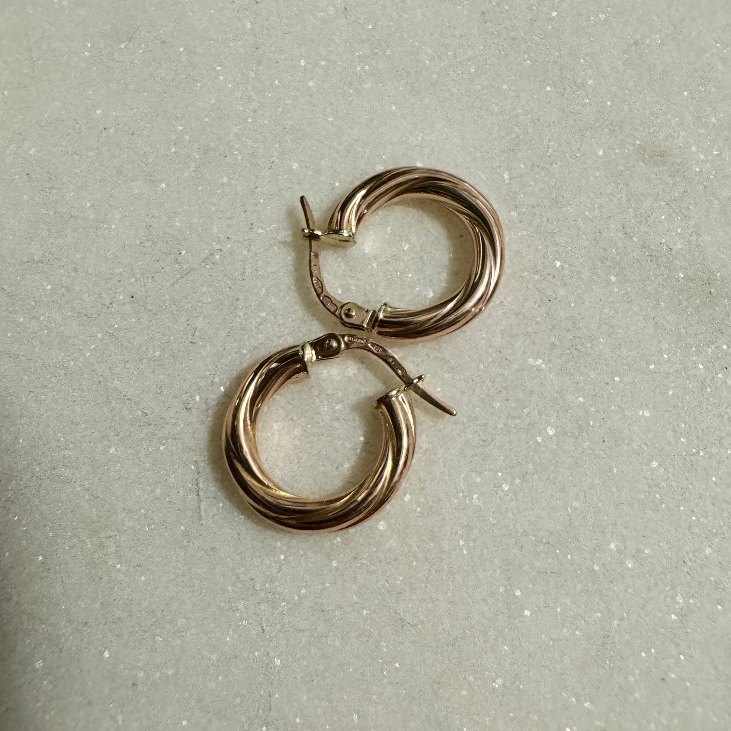 Vintage 9ct Unoaerre small twisted hoops (old gold colour)