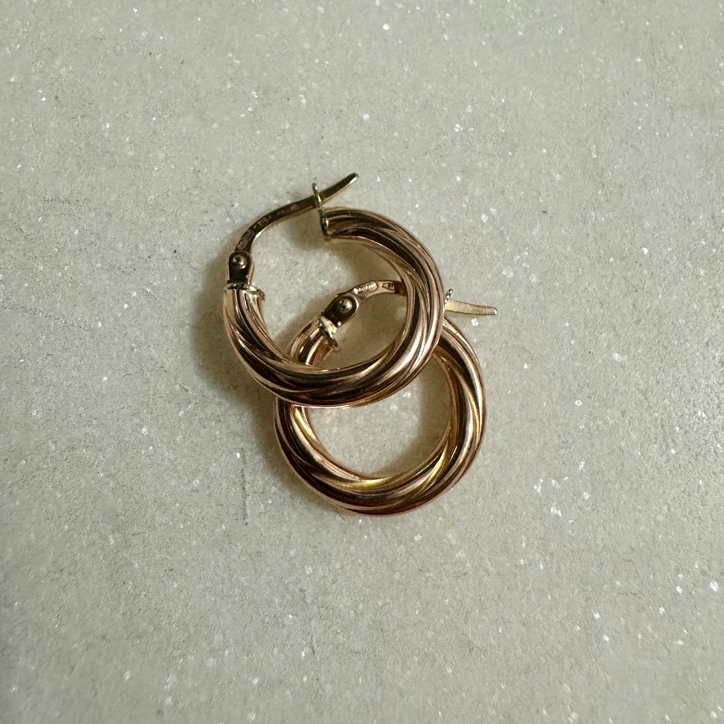 Vintage 9ct Unoaerre small twisted hoops (old gold colour)