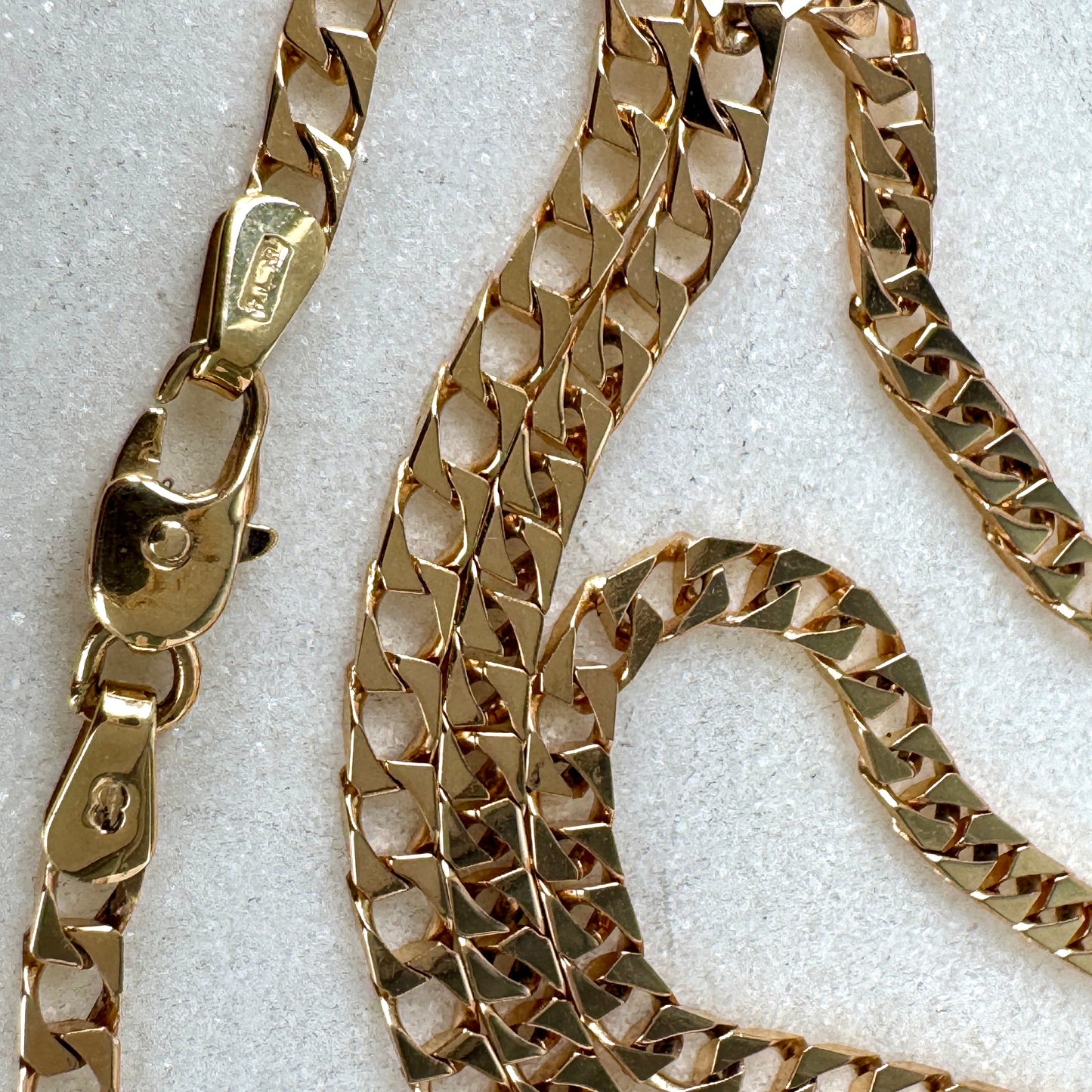 Vintage 9ct Unoaerre INCREDIBLE necklace - great neck coverage!