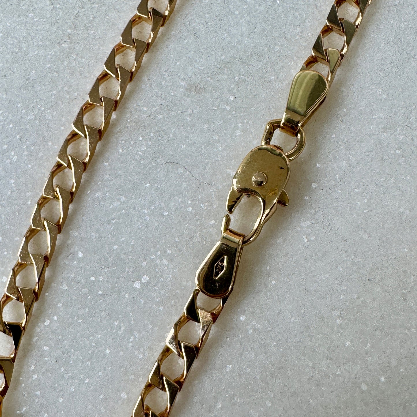 Vintage 9ct Unoaerre INCREDIBLE necklace - great neck coverage!