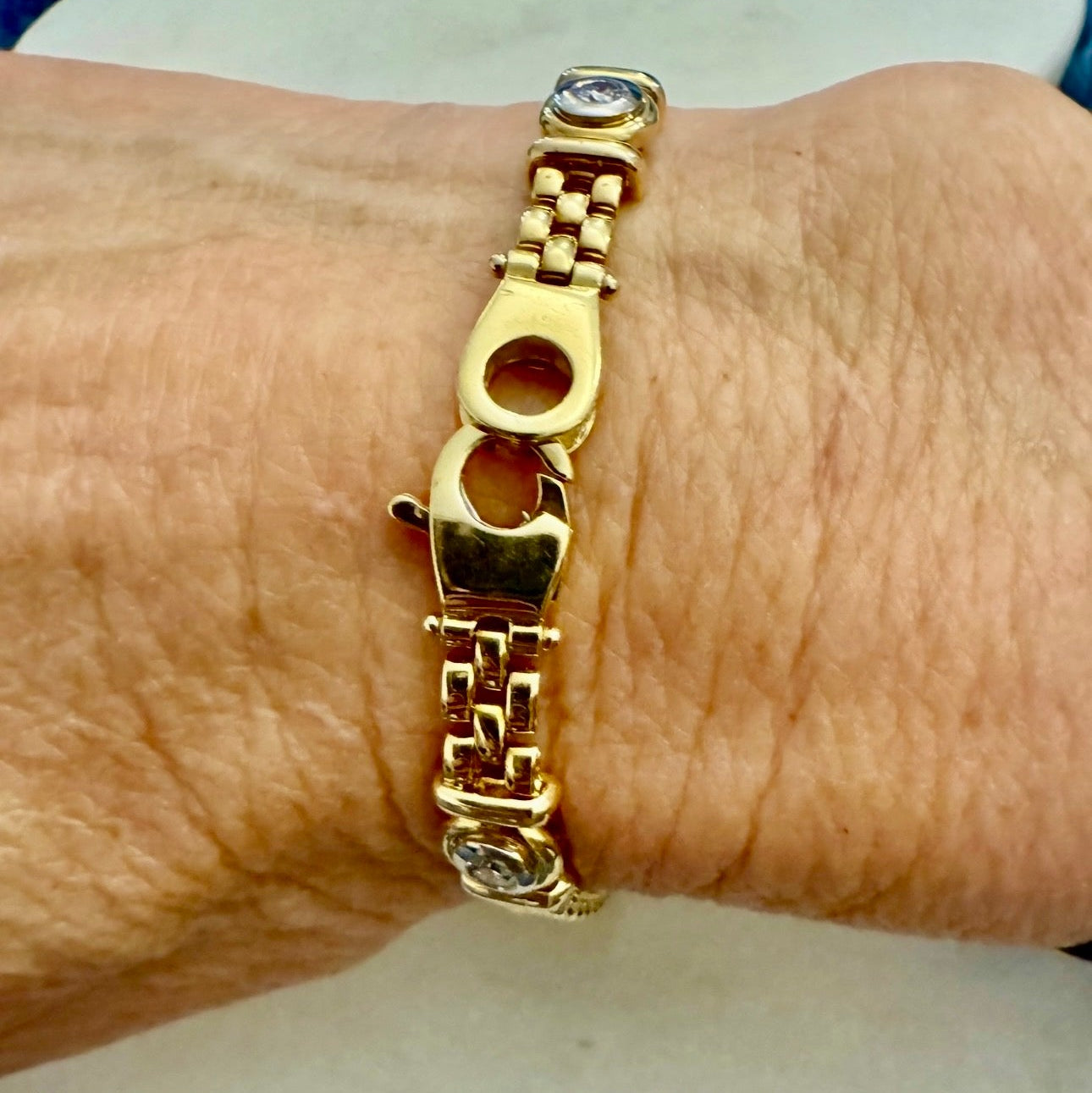 Italian 18ct panther link bracelet with 4 diamond stations - incredible quality - Valuation.